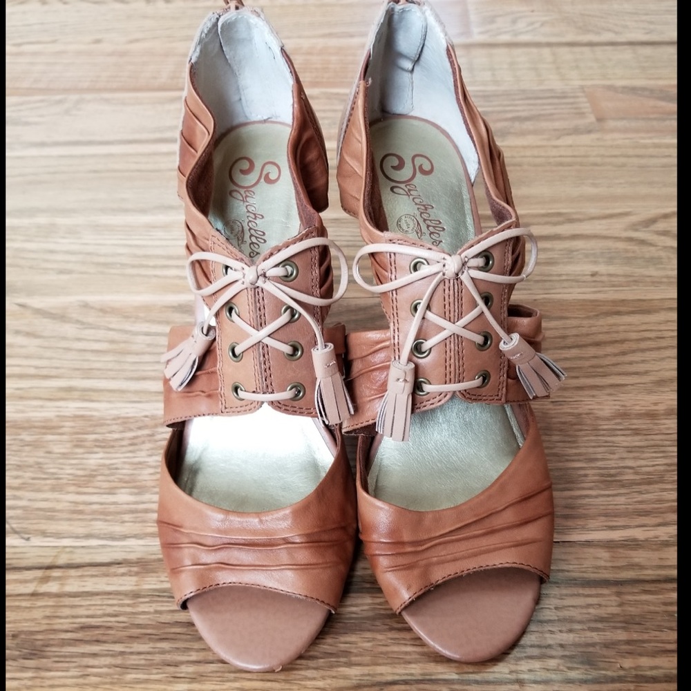 Anthropologie Seychelles Solo - Picture 2 of 8